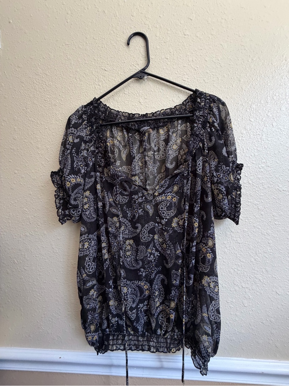 Black Paisley Tie-Neck Tunic Top